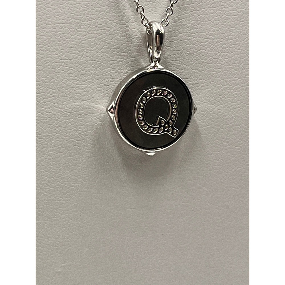 Kendra Scott Rhodium Black Mother of Pearl Letter Q Disc Reversible Pendant - Picture 12 of 12